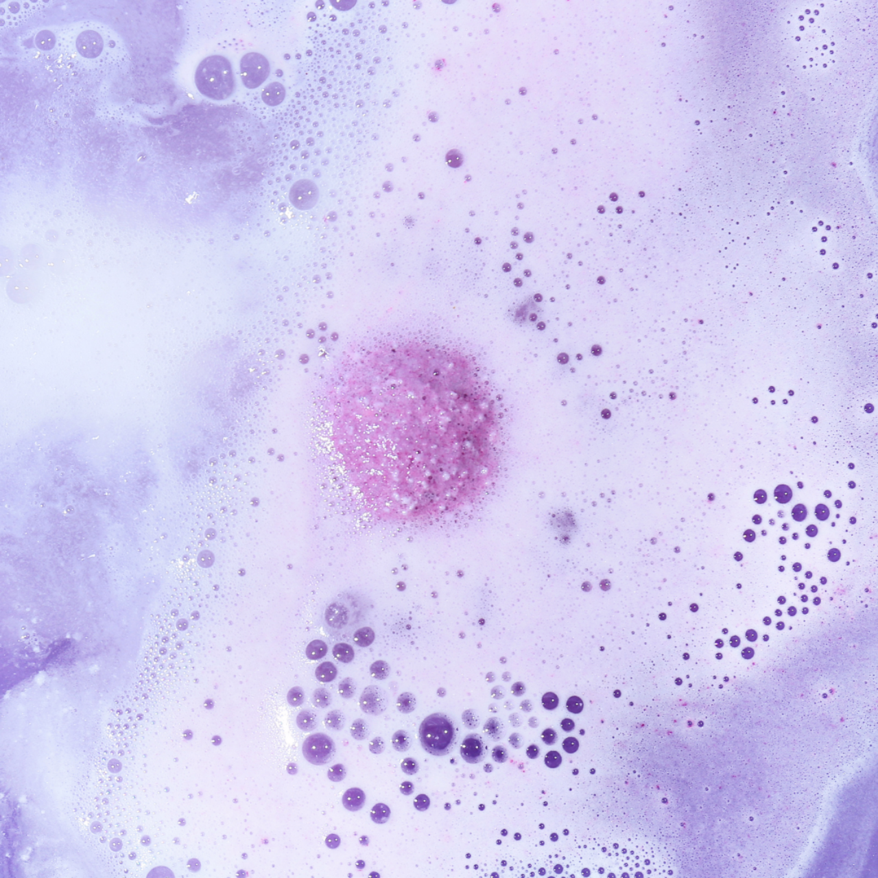 “You Are Magical” Luxury Bath Bomb – Blackberry Scented (180g)