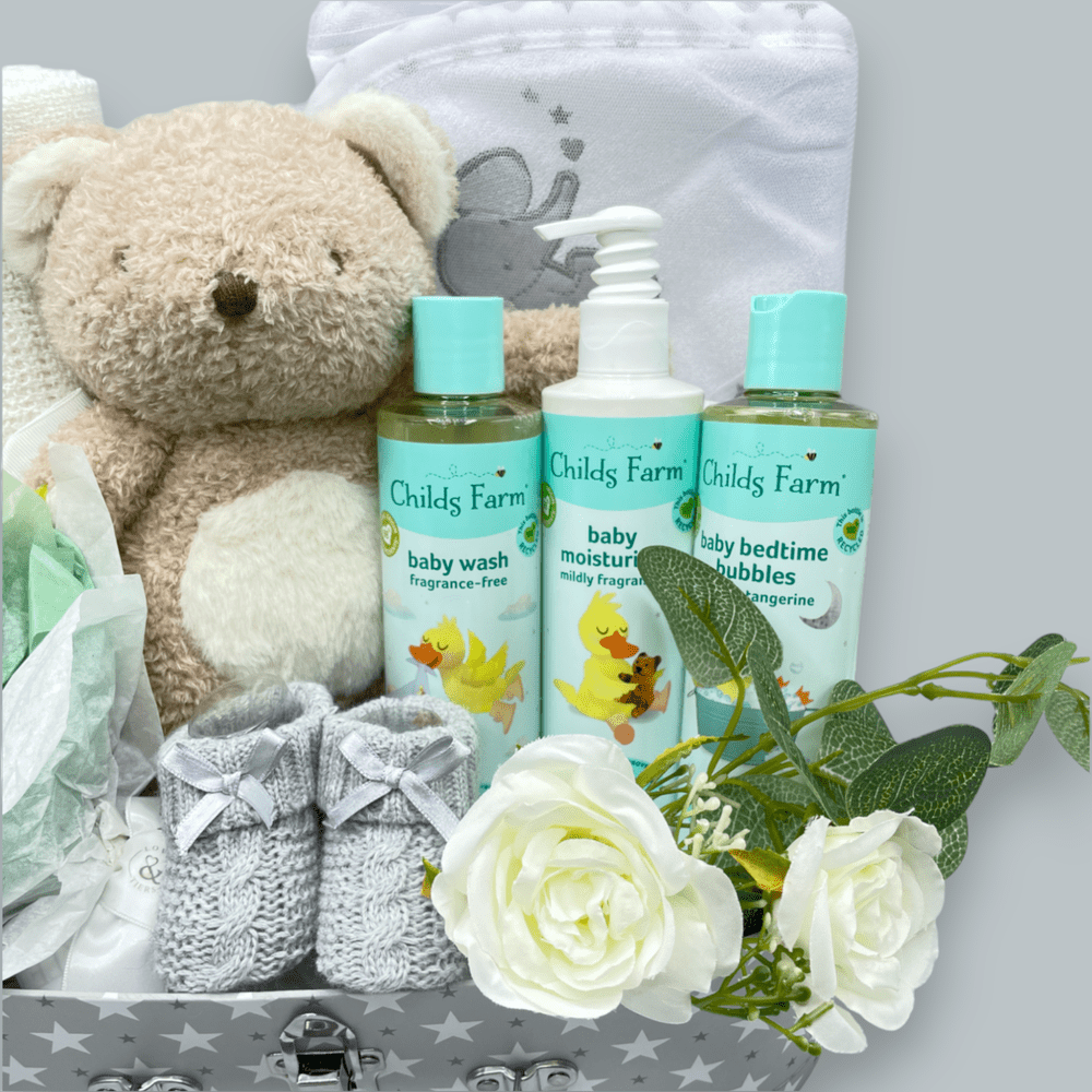 Childs Farm Baby Gift Set: Cosy Blanket, Hooded Towel, Washcloths & More