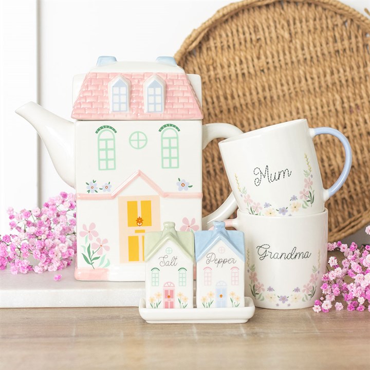 Grandma Pastel Floral Mug - Tiodhlac Studio