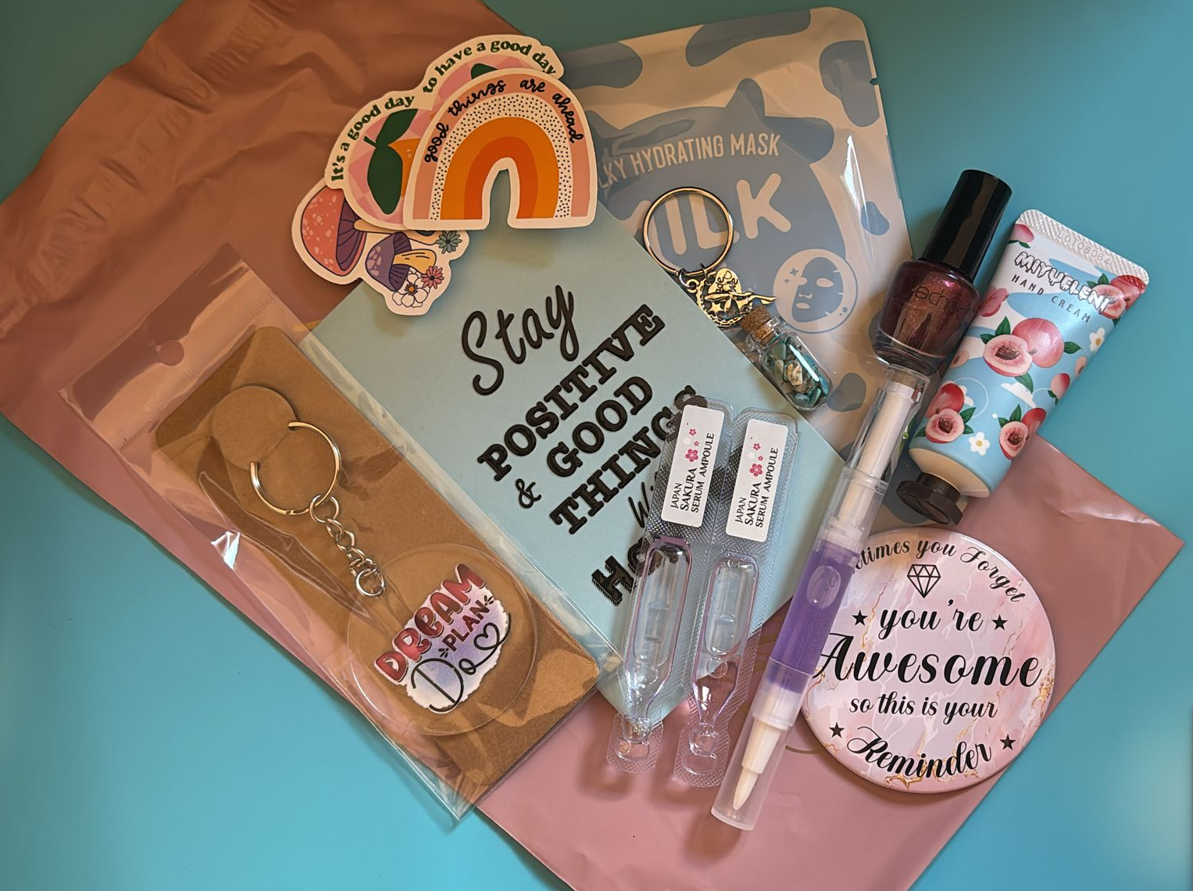 Tìodhlac Studio Lucky Bag — Surprise Gift Bundle