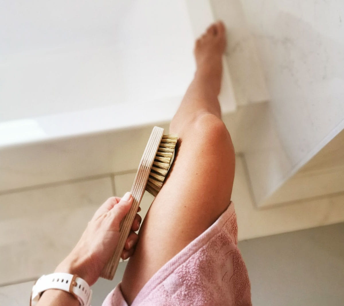 Massage body brush with handle - hard