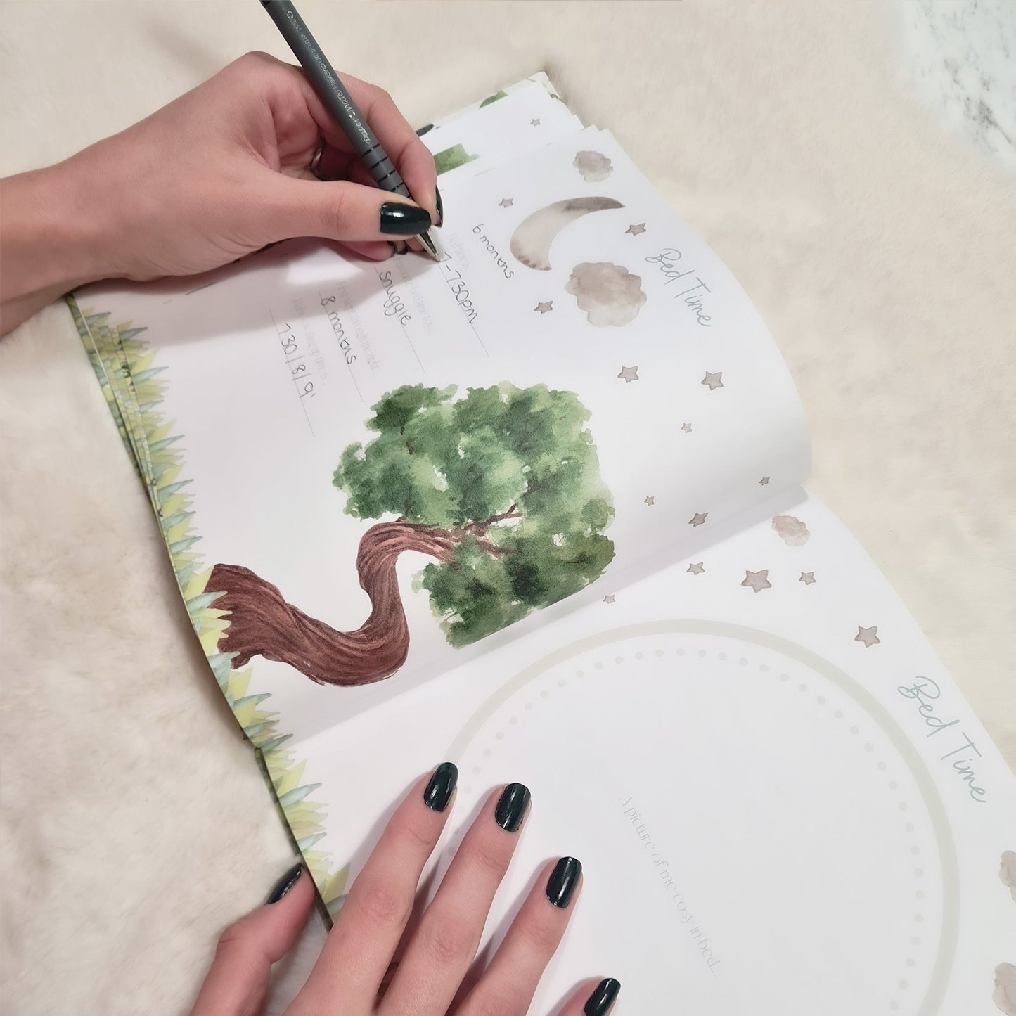 Baby Memory Book - Baby's First Year